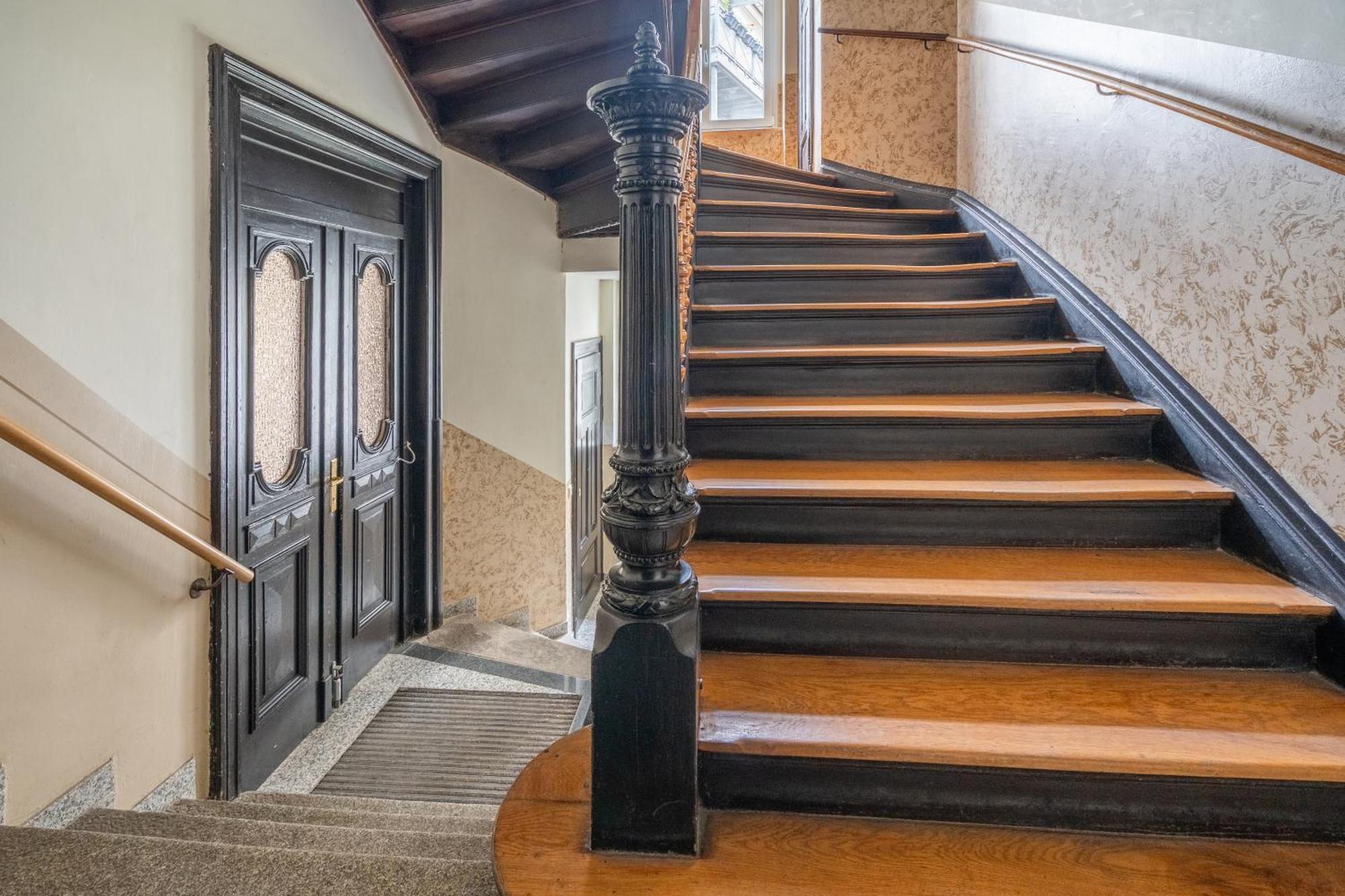 Gemuetliche Dachgeschosswohnung -Waldstrassenviertel Λειψία Εξωτερικό φωτογραφία